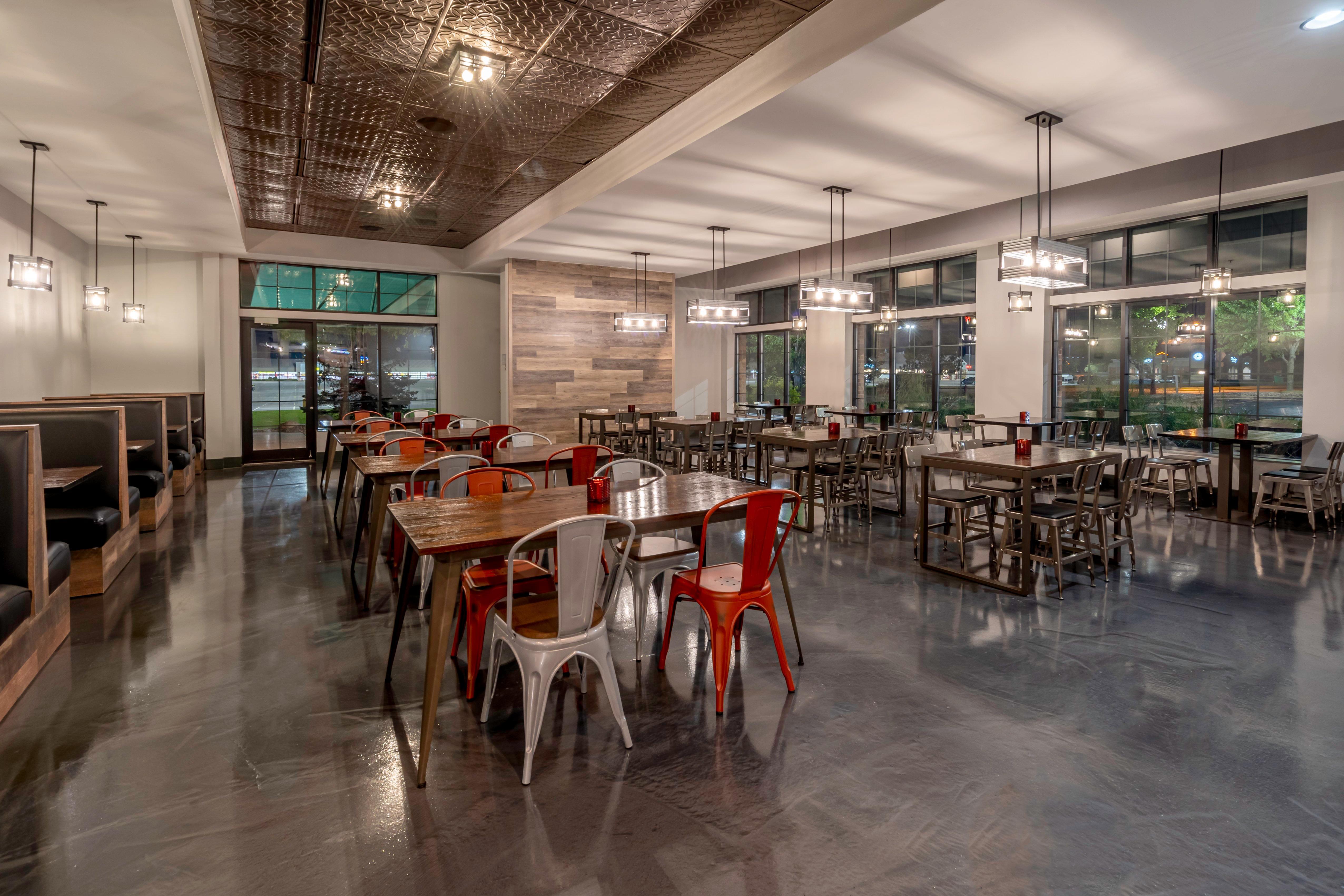 Holiday Inn & Suites Wausau-Rothschild By Ihg Eksteriør billede