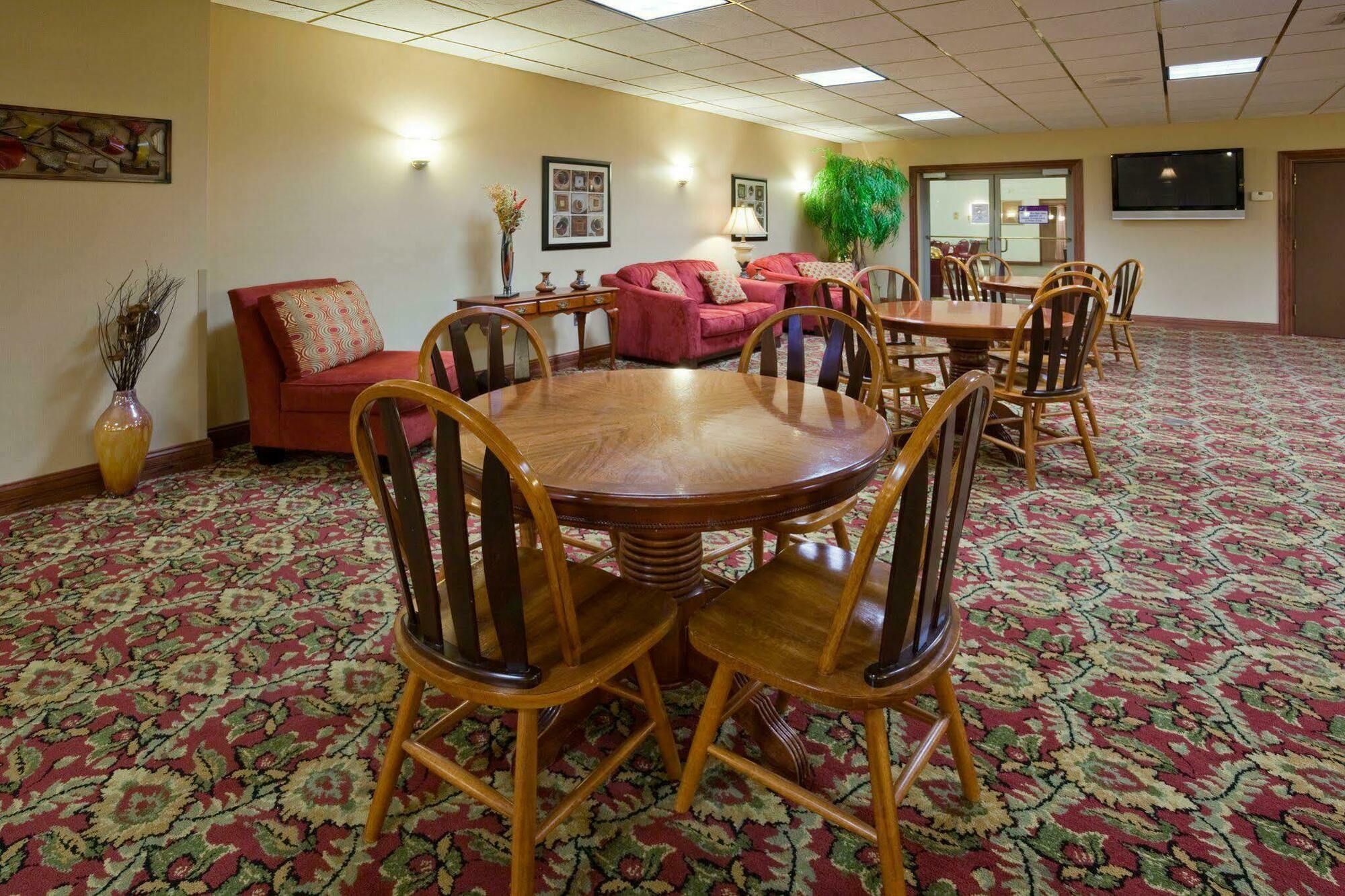 Holiday Inn & Suites Wausau-Rothschild By Ihg Eksteriør billede